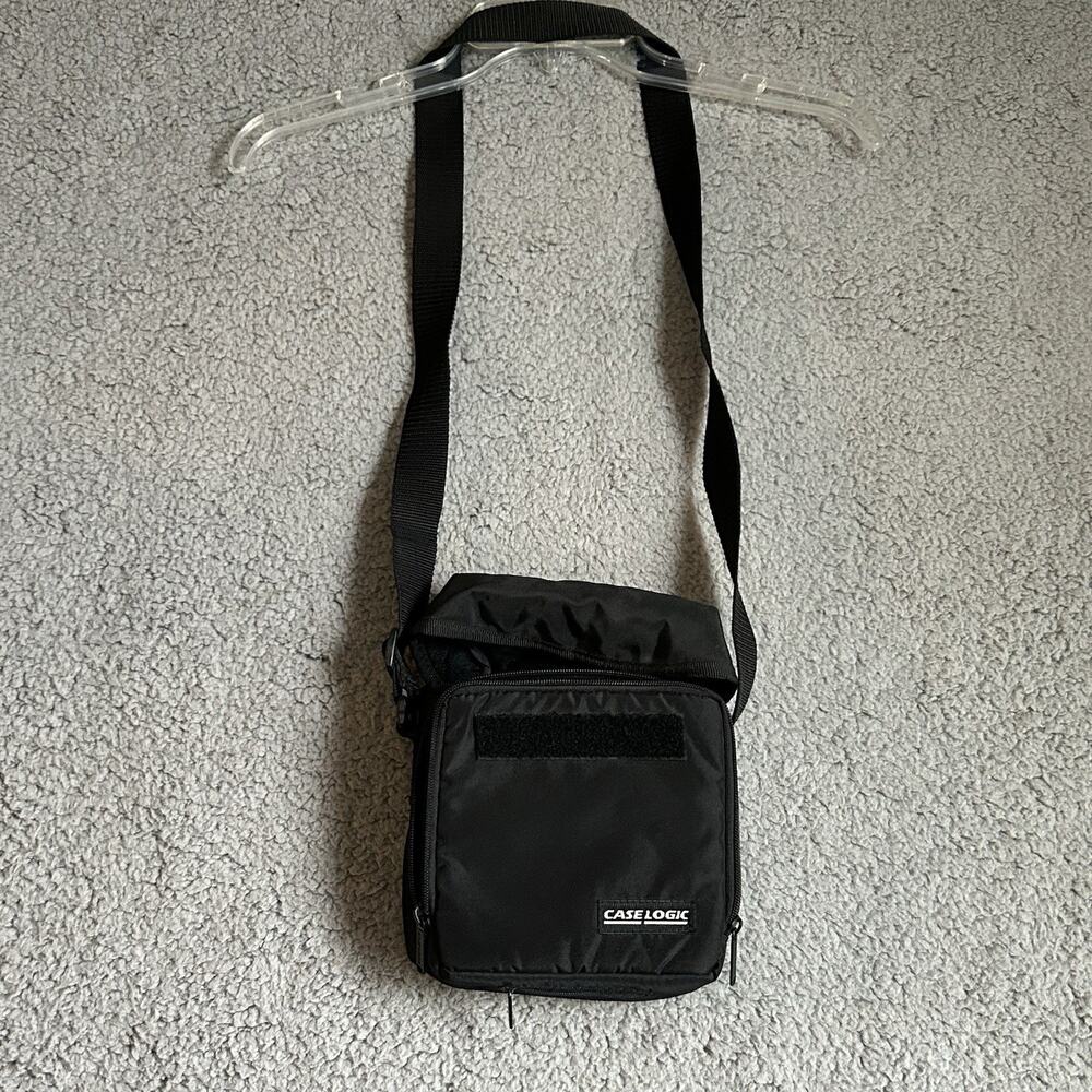 Case Logic Walkman CD Player Case Bag Vtg Retro Zippered Black Camera PDA Strap